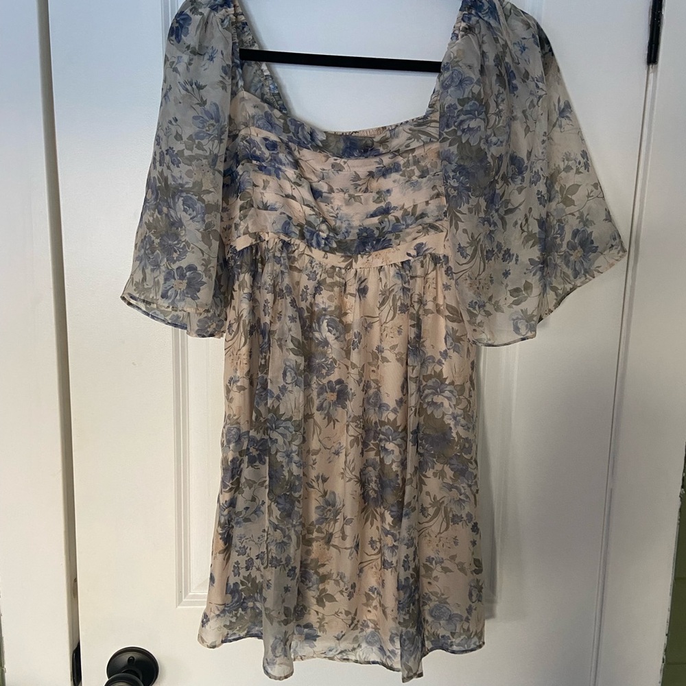 Abercrombie & Fitch Blue and Cream Floral Dress